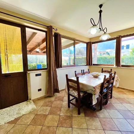 La Cinisara Appartement *